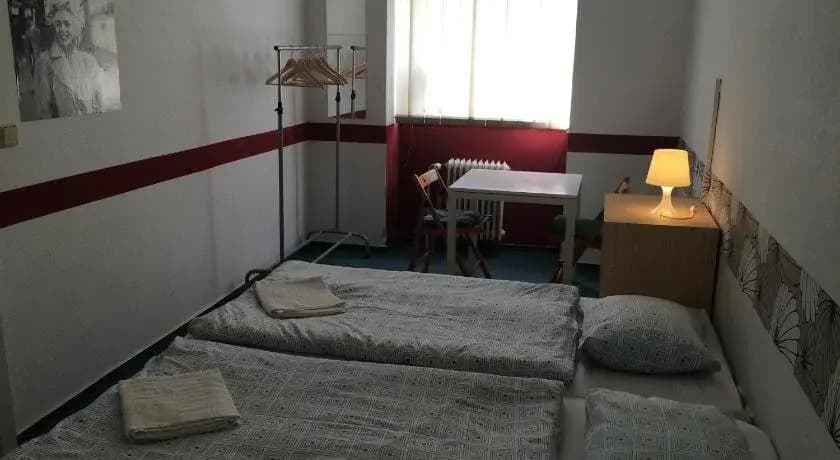 Charles Square Hostel - photo 5
