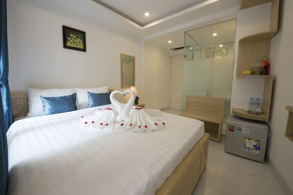 Hanoi Holiday Center Hotel - photo 4