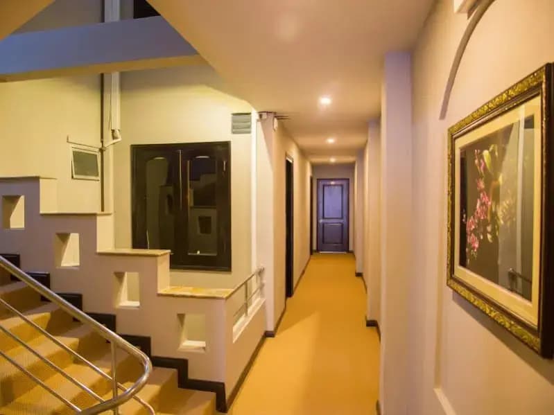 The Sun Hotel - photo 4