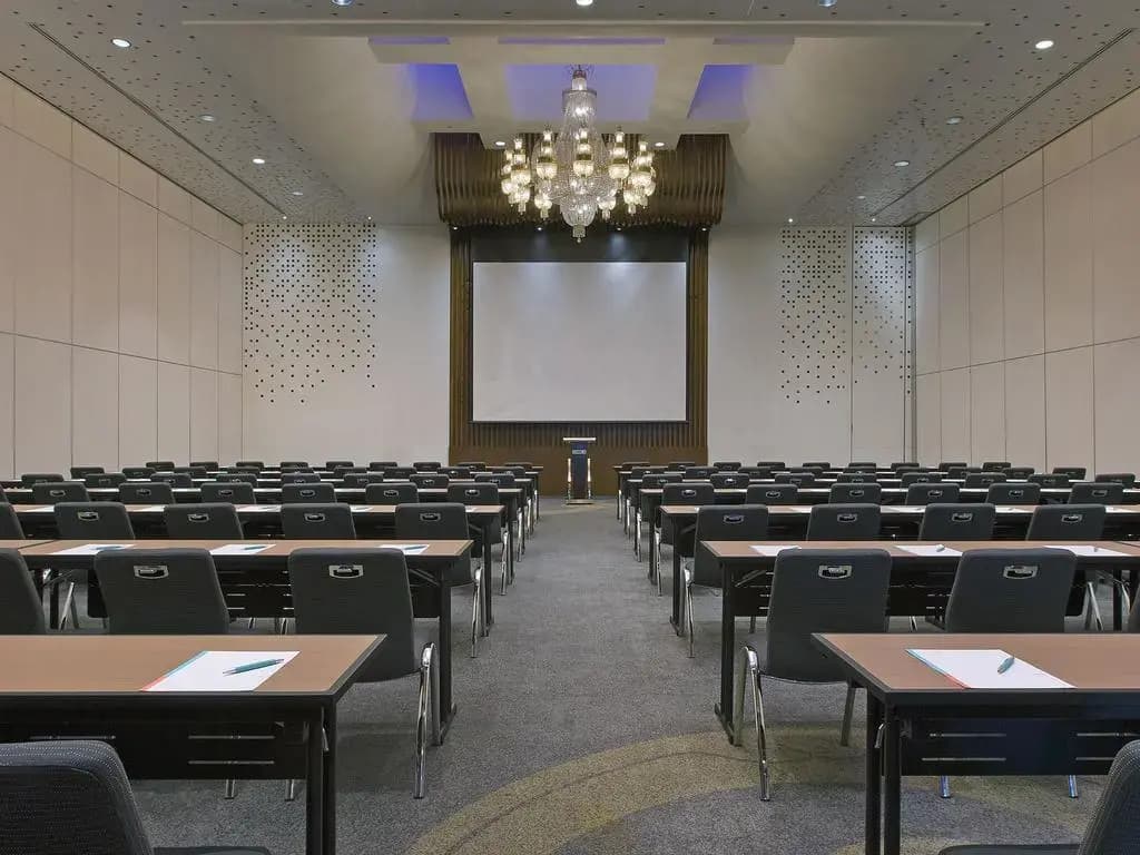 Le Meridien Jakarta - photo 23