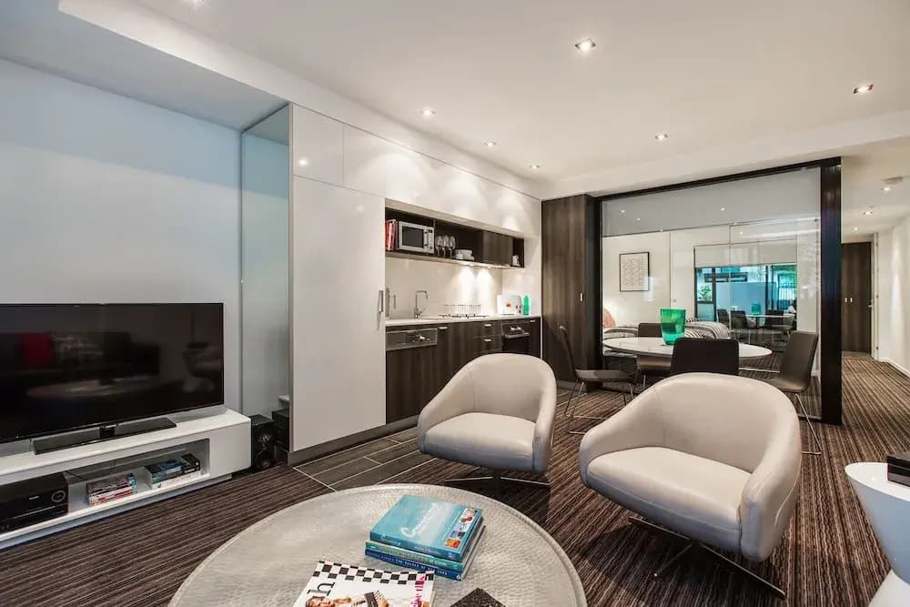 Apartment2c - Parkside - photo 2