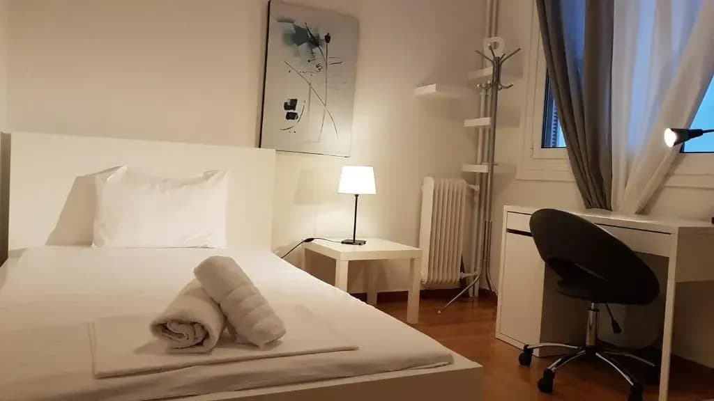 Errathens Apartments - photo 4