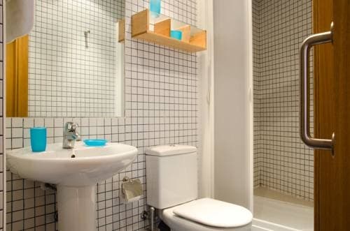Ripoll Apartments - photo 9
