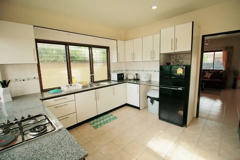 Adare Villa - photo 17