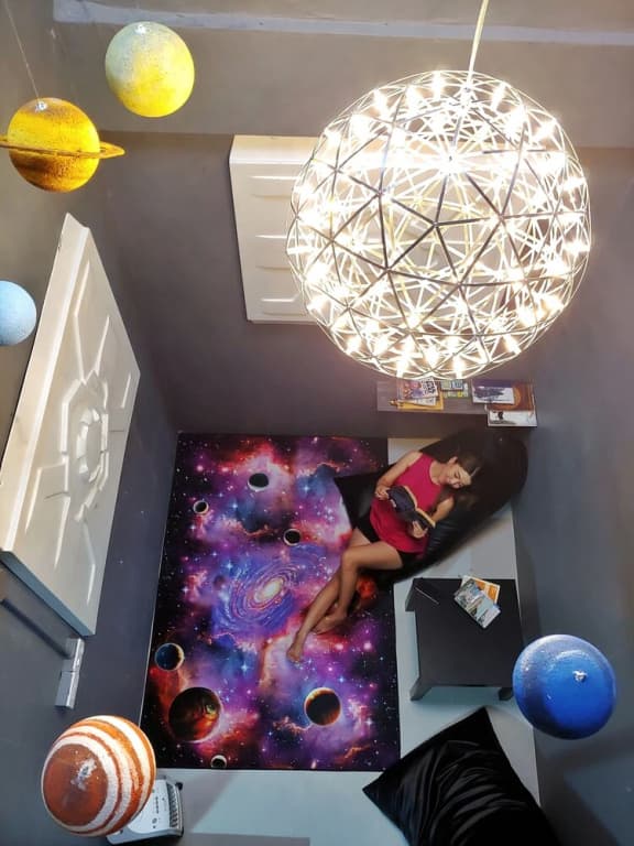 Met A Space Pod @ Asoke - photo 21