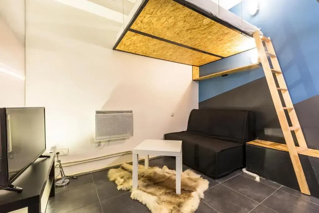 Unusual and charming 25m² near LE MARAIS - photo 8