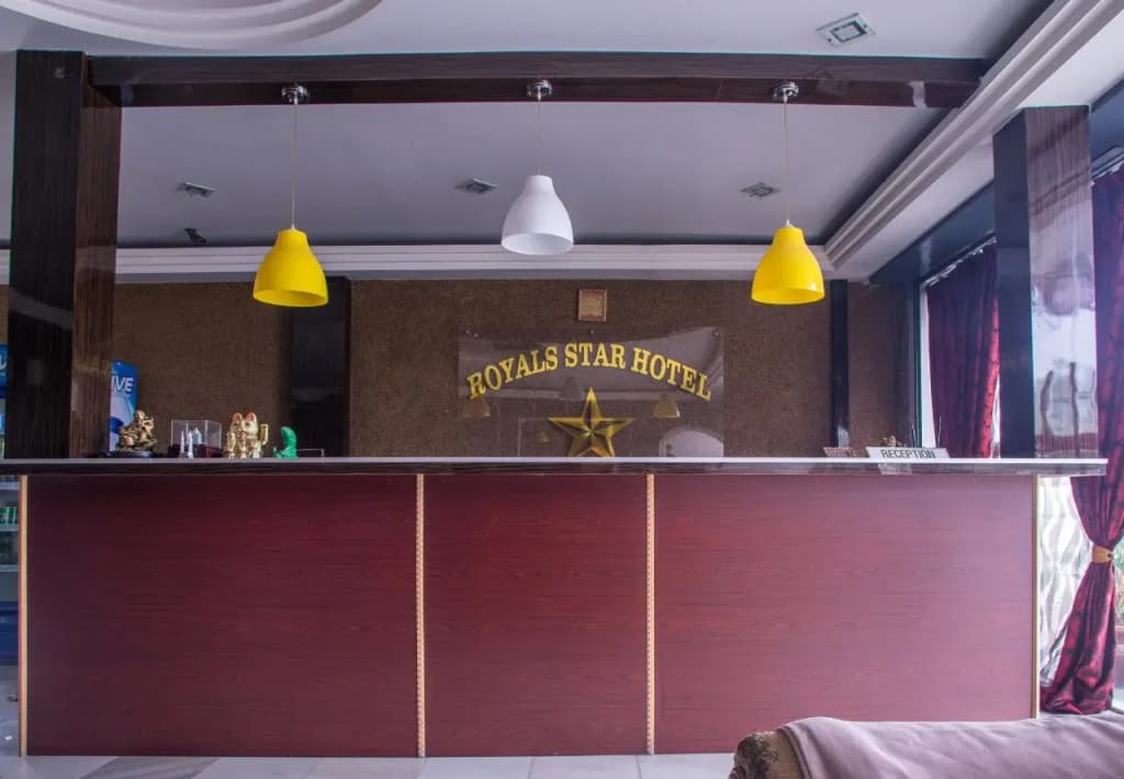 Royals Star Hotel - photo 11