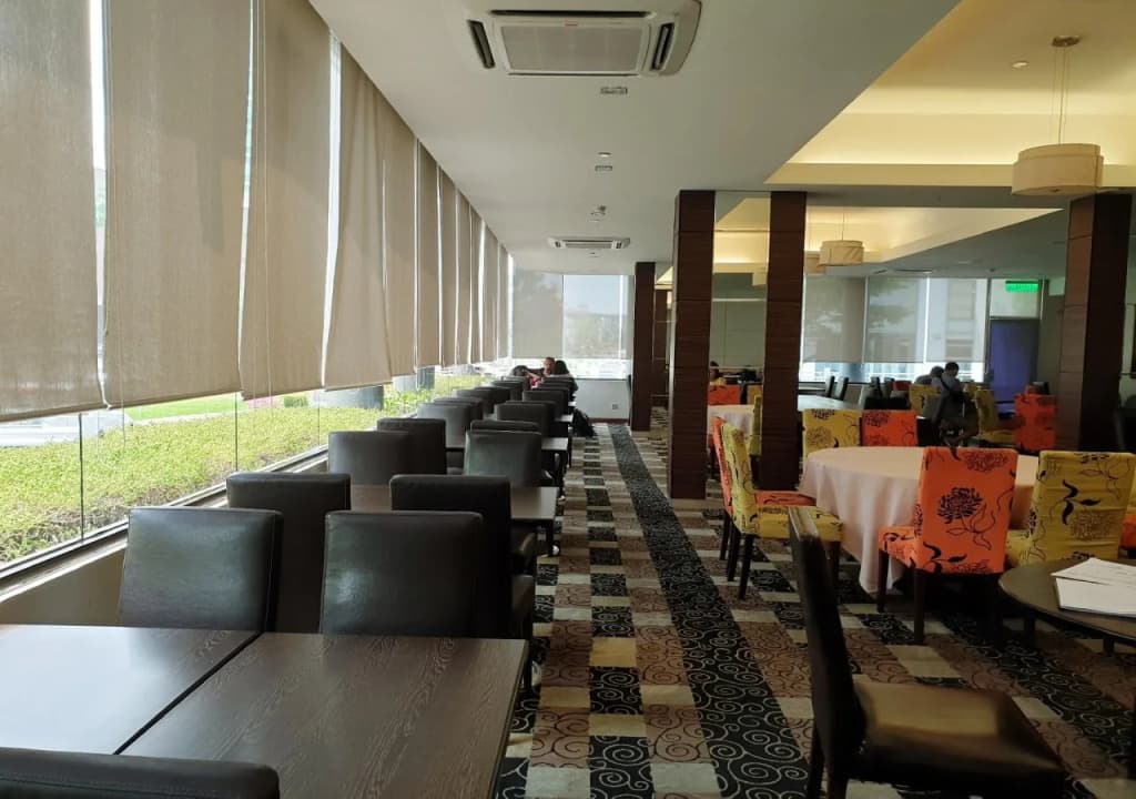 Kingwood Hotel - photo 11