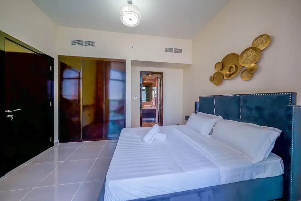 Tanin - Unique Modern Apt with Stunning Canal View - photo 3