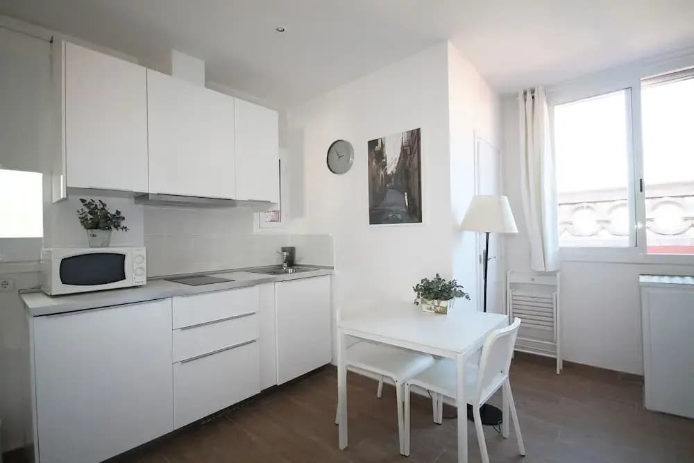 Genial Ático con Terraza Privada - photo 12