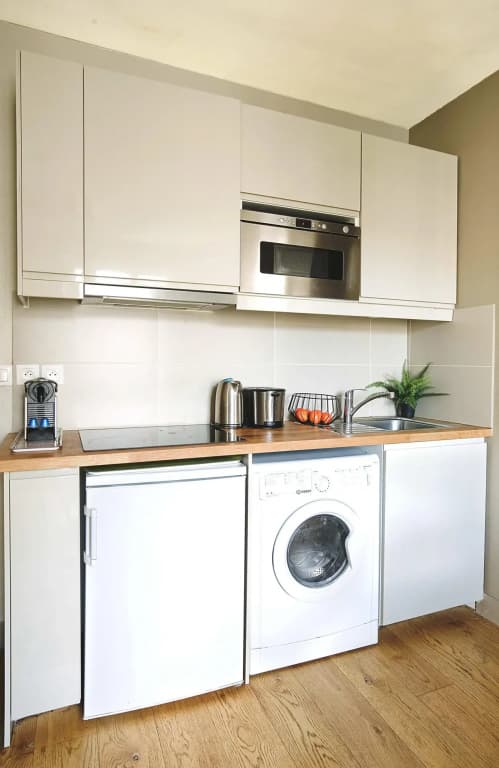 B 823 - Buttes Chaumont - Spacieux appartement - photo 11
