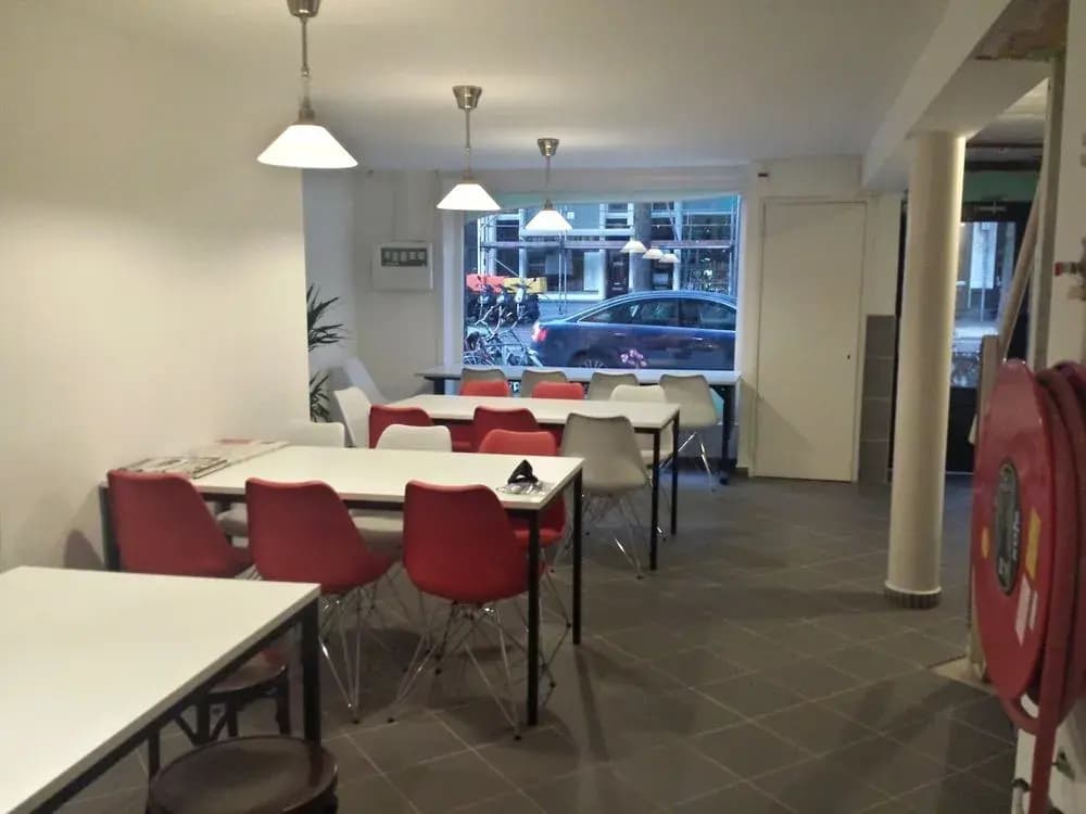 Hostel Sleep Inn - photo 16