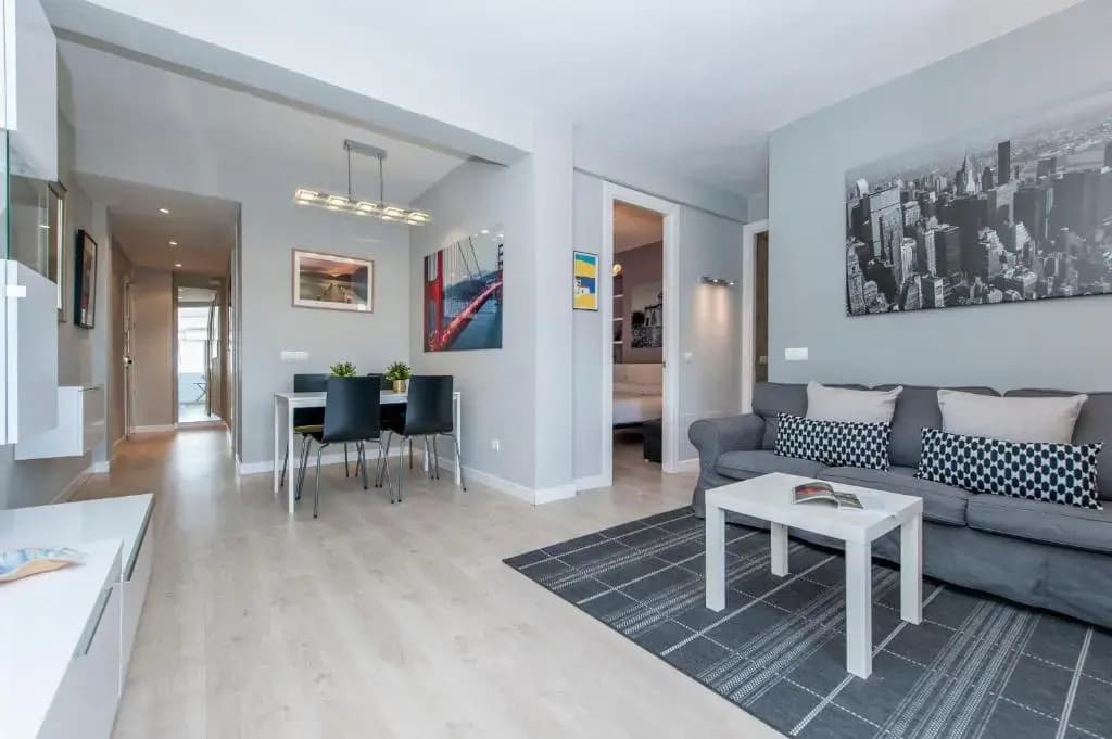 Apartamento Plaza de Castilla II - Urbano Con Estilo y Funcional - photo 4