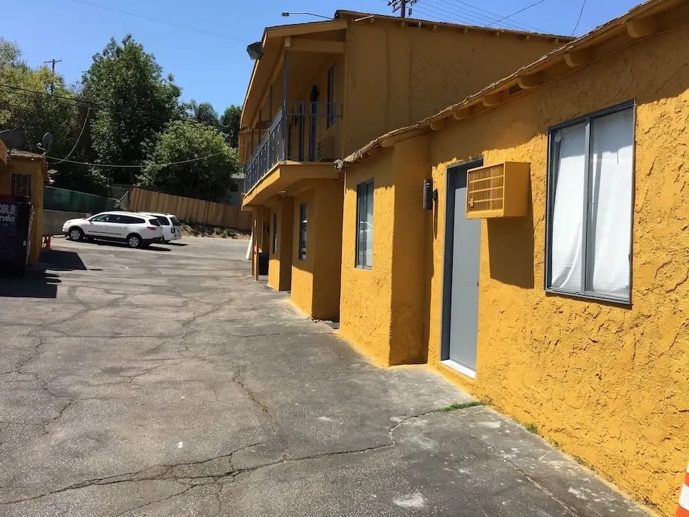 Universal Inn - main photo