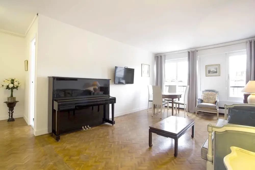 Apartment With one Bedroom in Paris, With Wonderful City View and Wifi - photo 5