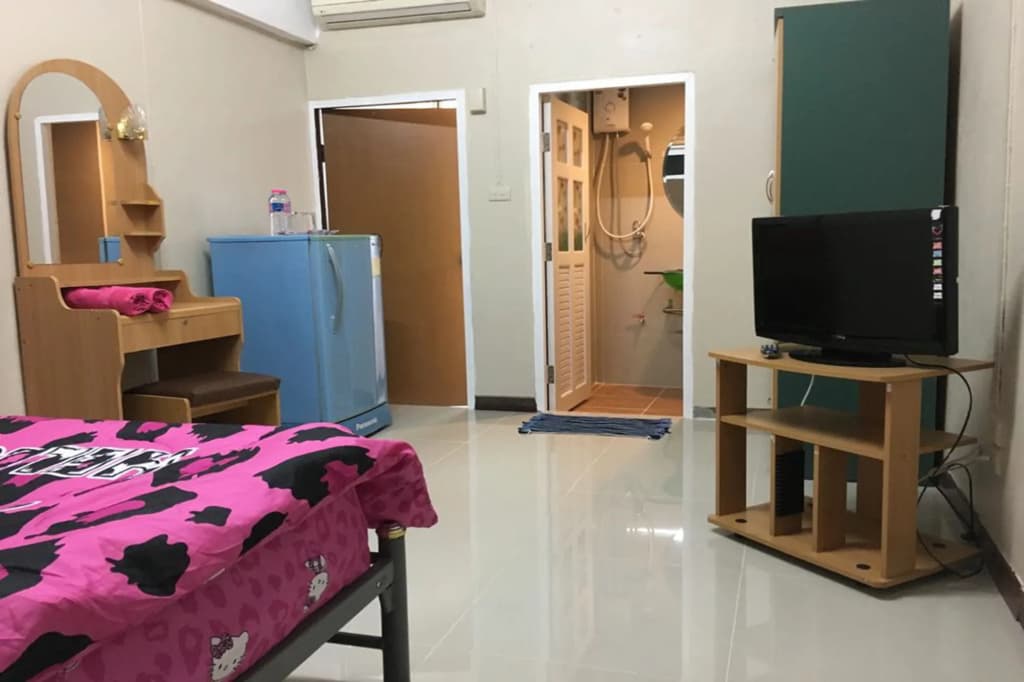 Gedkanok Apartment - photo 4