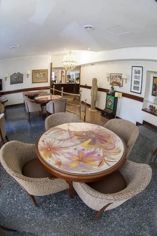 Hotel Bristol - photo 14