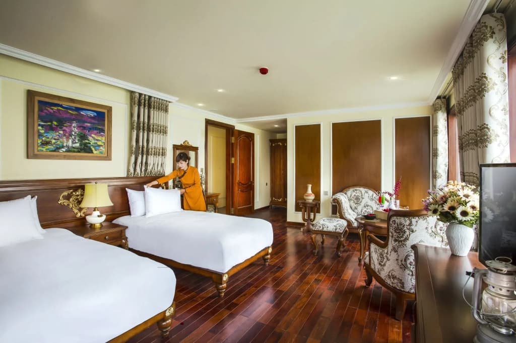 Emperor Cruises Legacy Halong - photo 5
