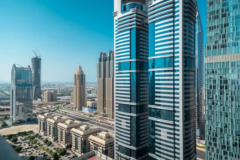 Spectacular Duplex In Difc - photo 12