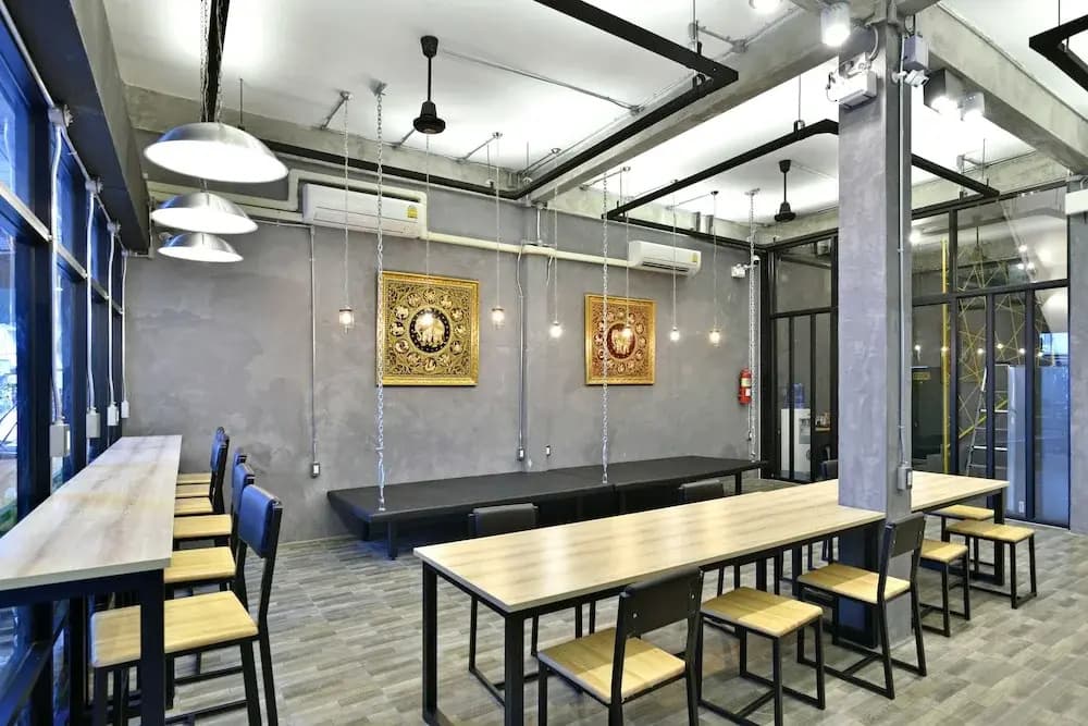 M Gray Hostel & Cafe - photo 25