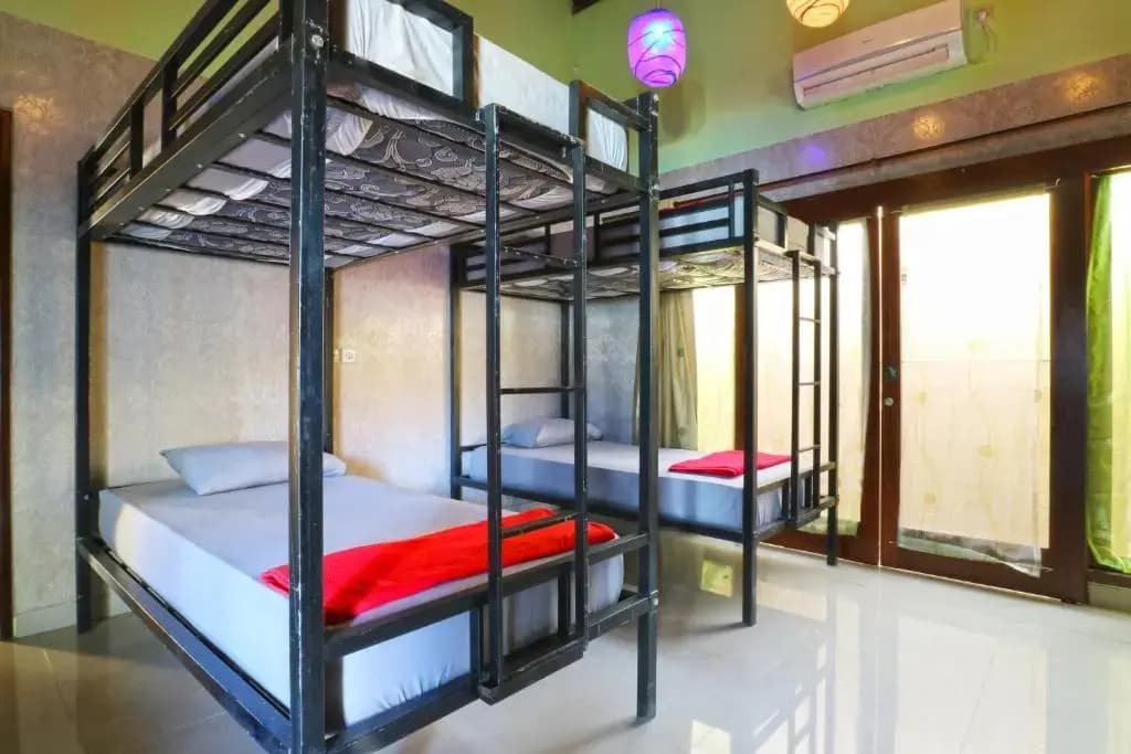 Hang Five Canggu Hostel - photo 2