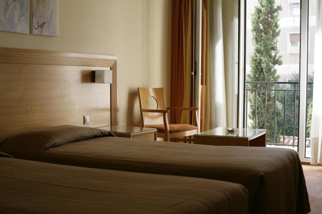 Athinais Hotel - photo 7