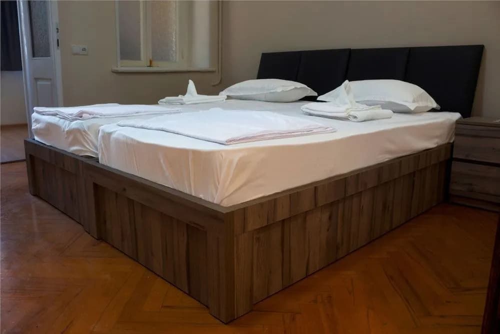 Hotel Tiflis Garden - photo 2
