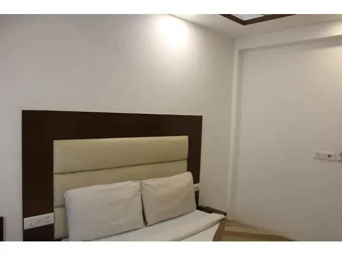 Hotel Opal Inn - photo 7
