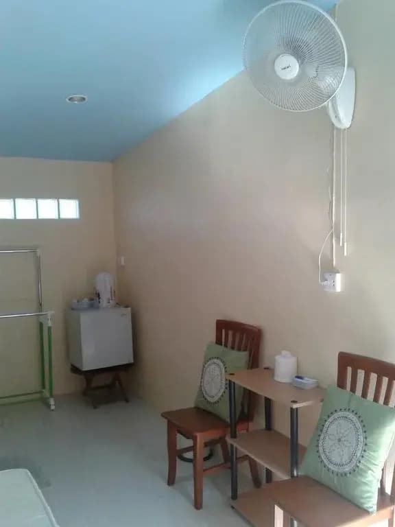 Back-Budget Hostel - photo 7