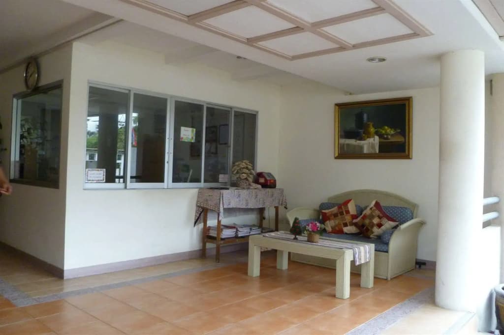 Thanapa Apartment - photo 10