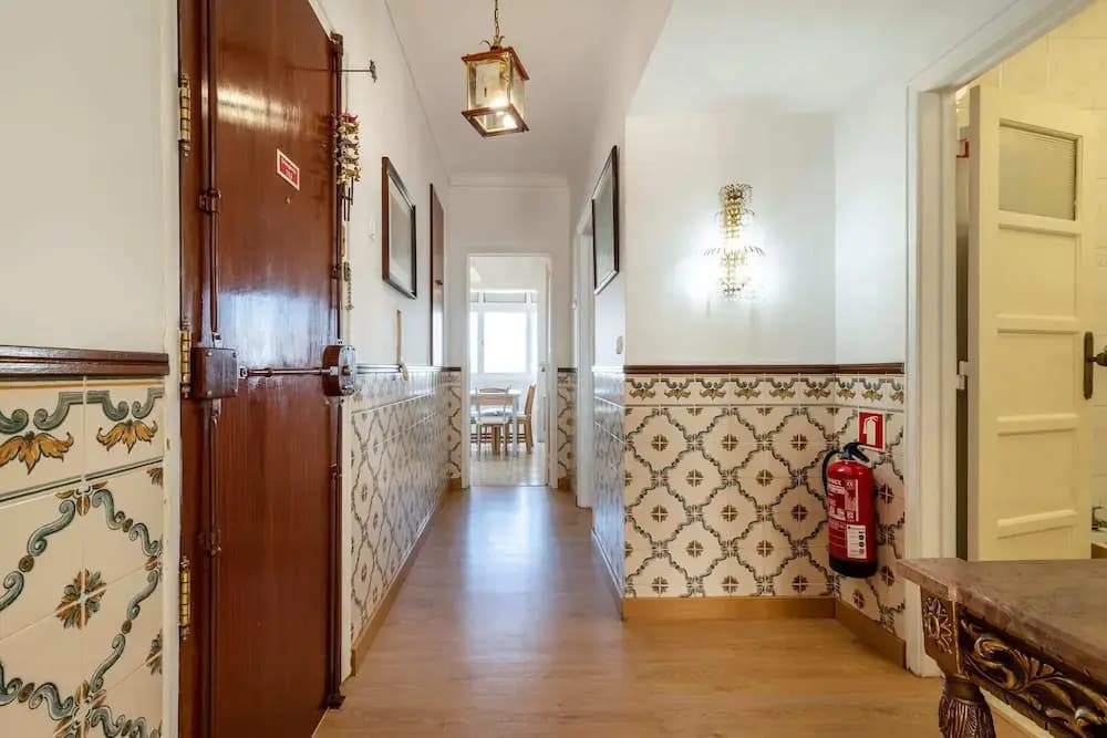 Guestready - Bright 2BR Apartment in the Heart of Graça - photo 11