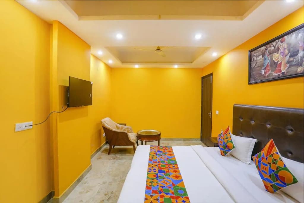 FabExpress Taj Home Stay - photo 8