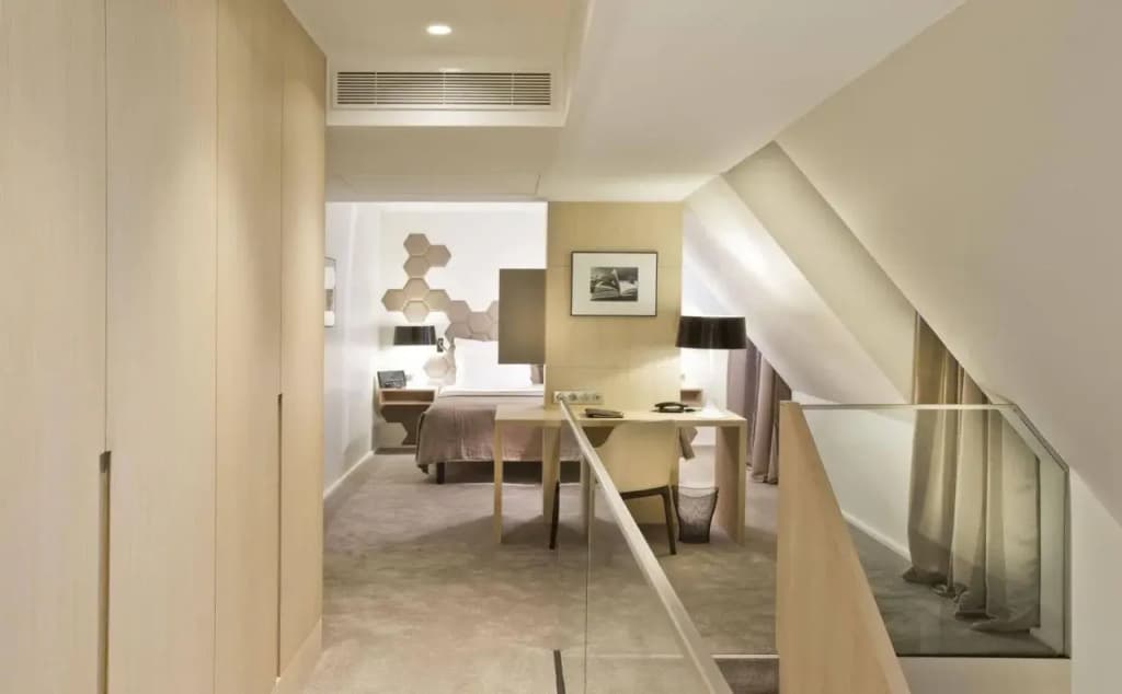 Hotel California Champs Elysees - photo 15