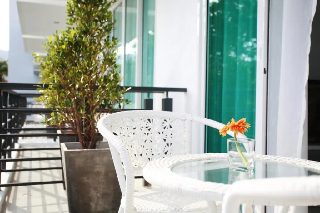 One World One Home Naiharn Hotel - photo 8