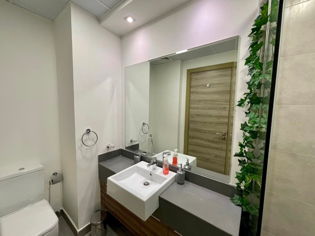 Spacious & Cute Studio with Balcony - photo 9