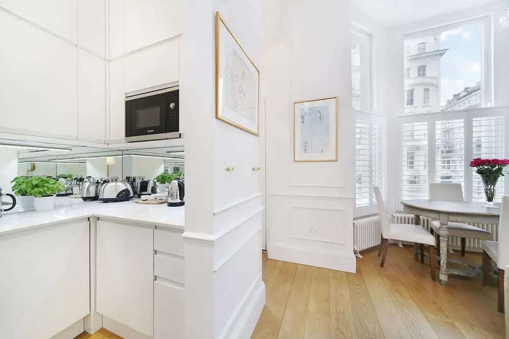 Luxurious 1BR Period Property in Kensington - photo 10