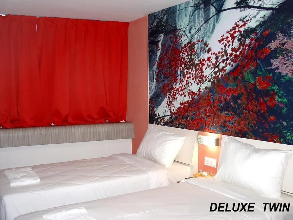 Smile Boutique Hotel - photo 4