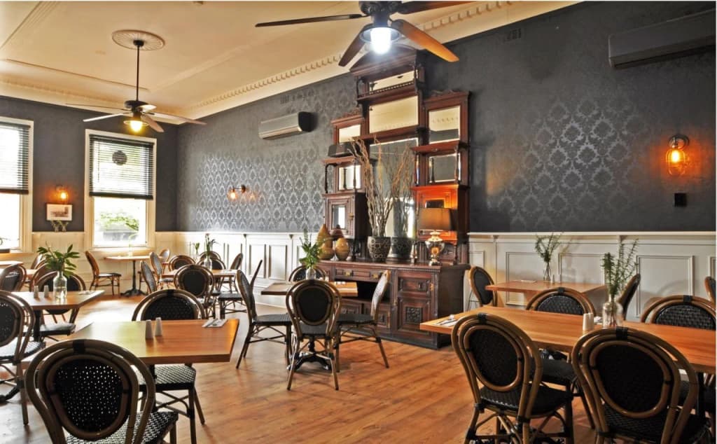 The Grand Hotel Healesville - photo 10