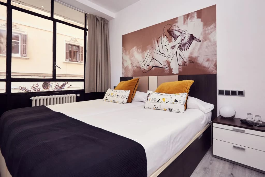 Free Hostels Barcelona - photo 3