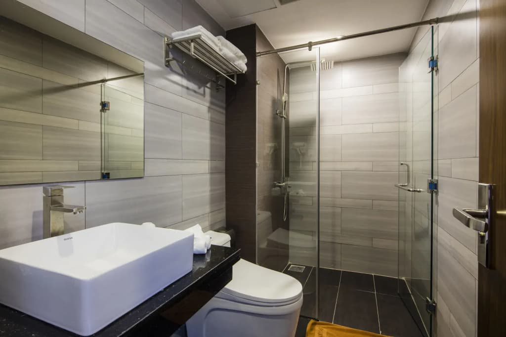 Meriton Hotel - photo 10