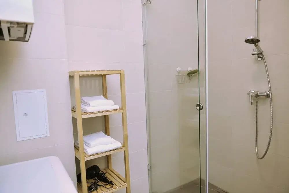 Jimmy's Apartments Suites - photo 6