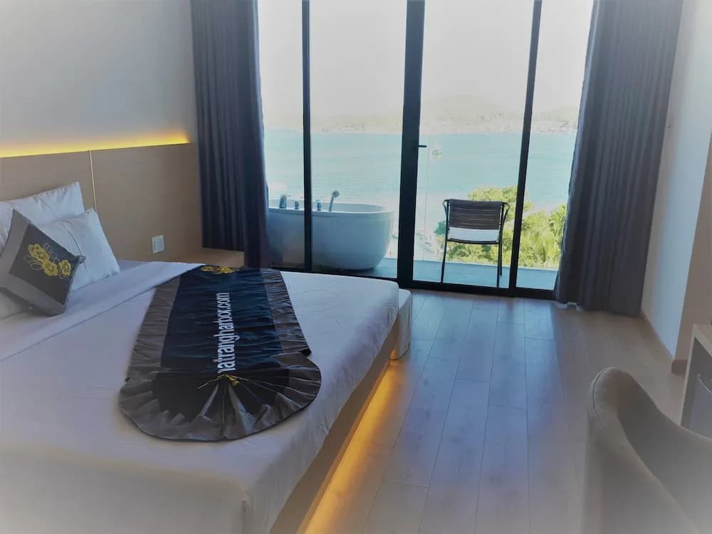 Nha Trang Harbor Apartments - photo 3