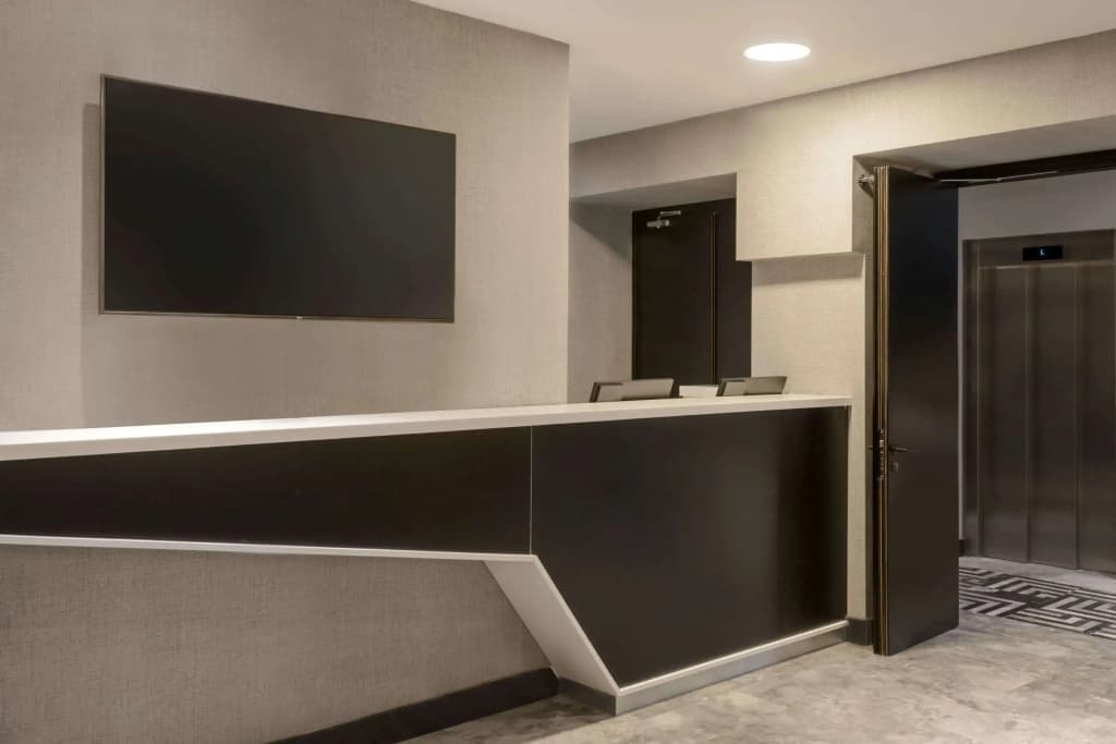 Ramada by Wyndham Budapest City Center - photo 13