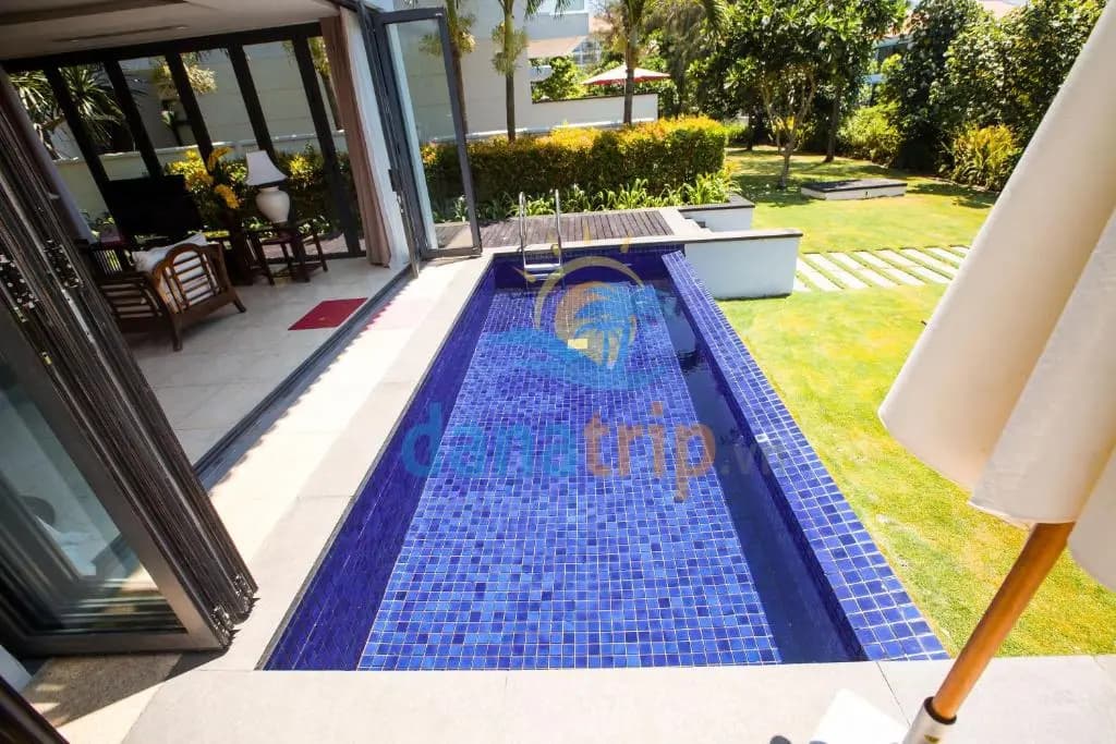 Deluxe villa along the beach - photo 16