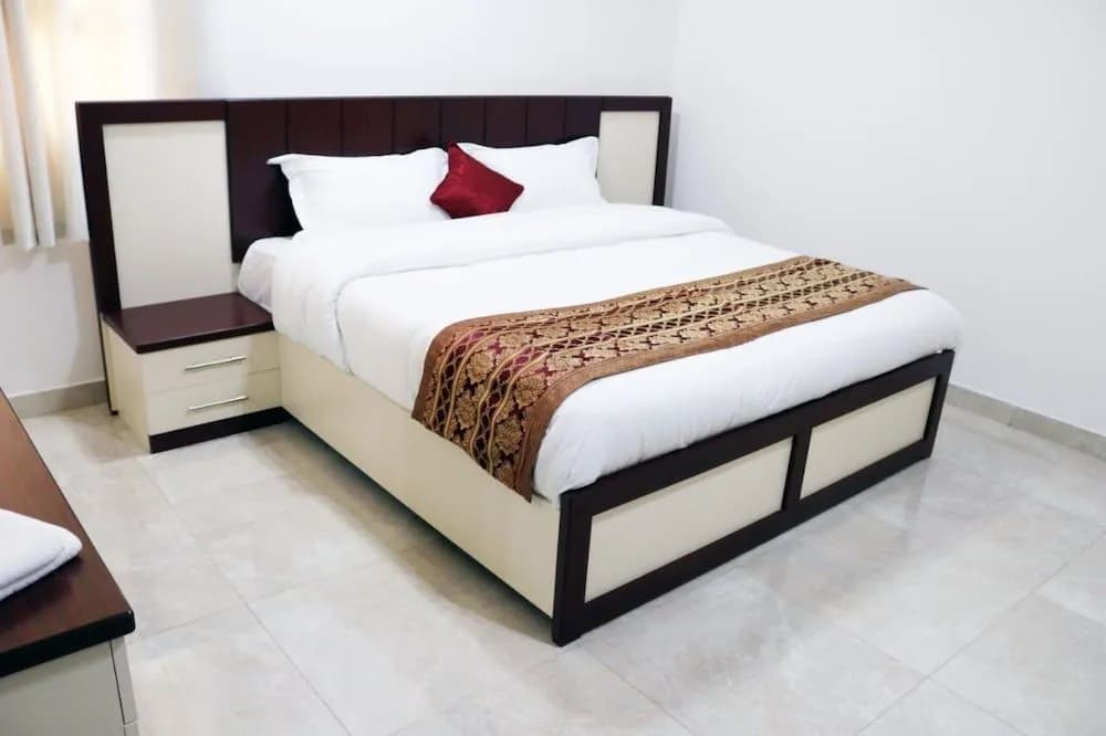 Roza Hotel Apatments - photo 2