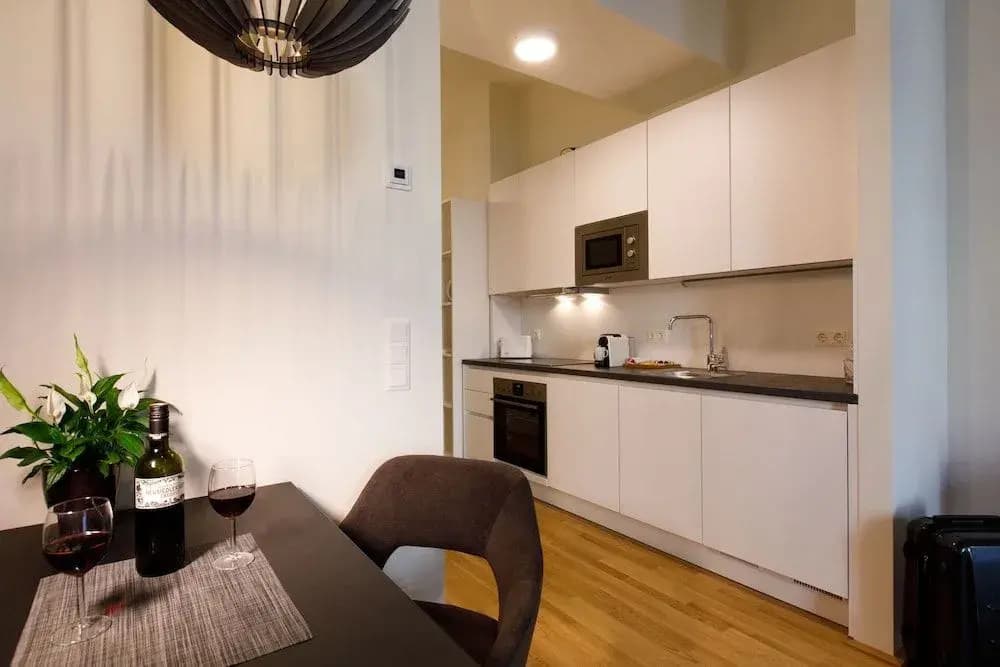 Vienna Westside Apartments - photo 11