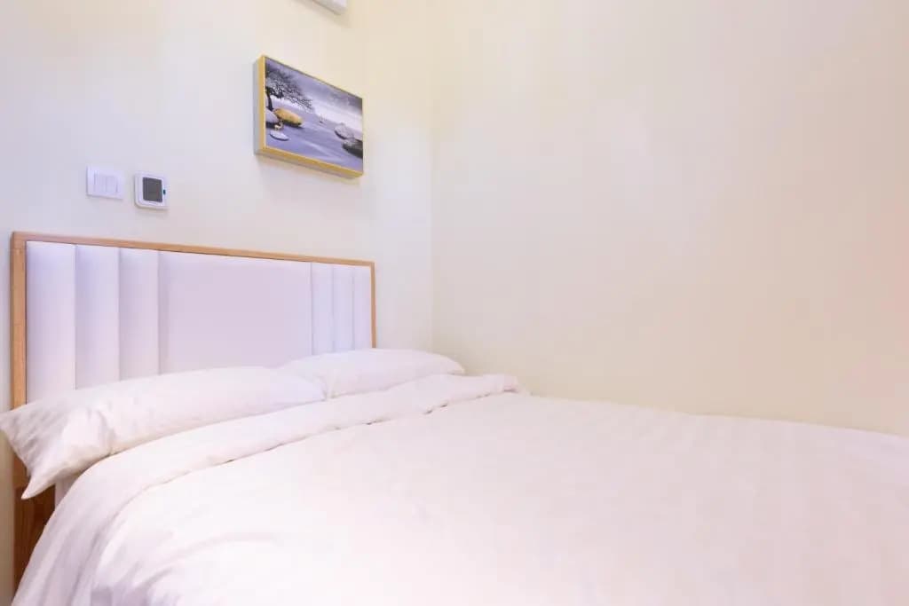 The new is Woody House hotel. - photo 2