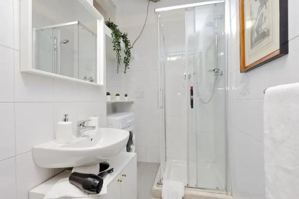 Urbana Apartment - photo 9