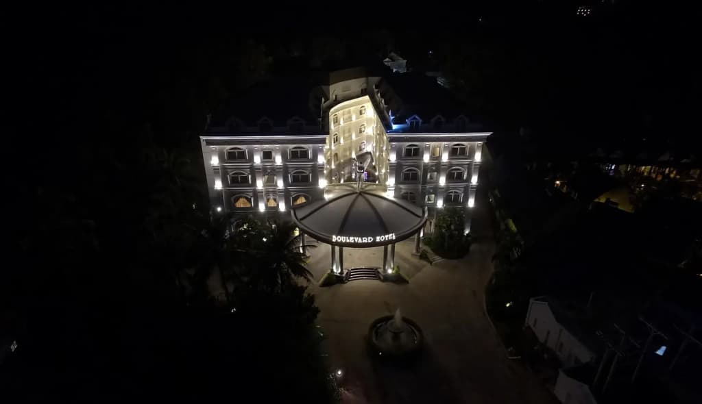 Boulevard Hotel - main photo