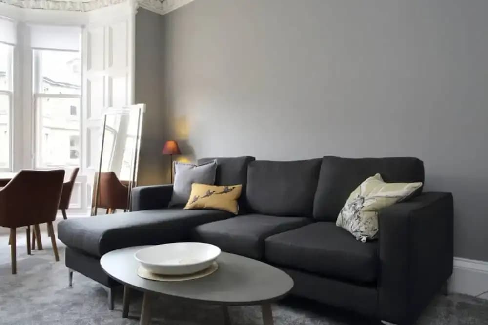 2 Bedroom Bruntsfield Apartment - photo 39